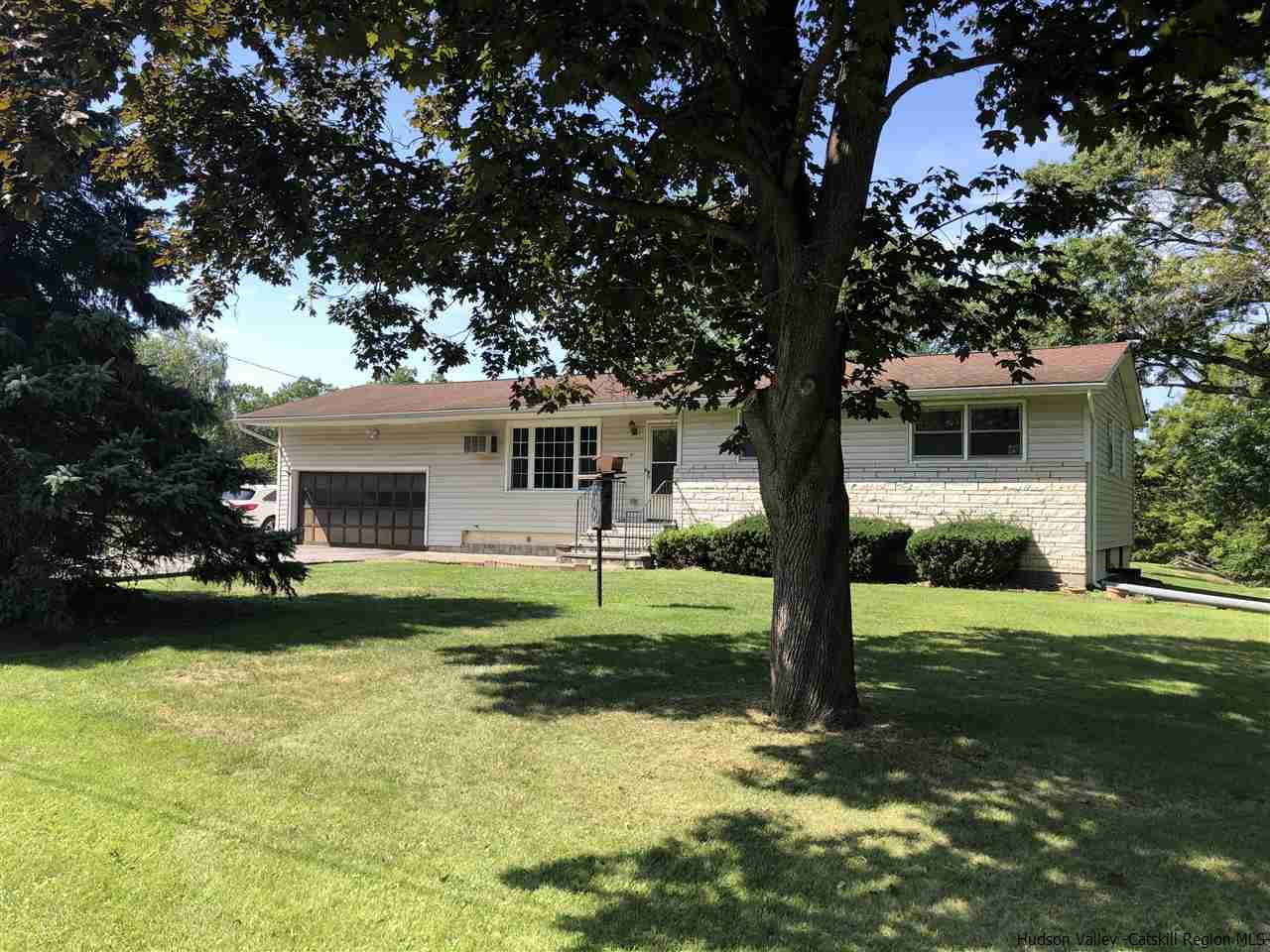 3 Van Alst St New Paltz NY 12561