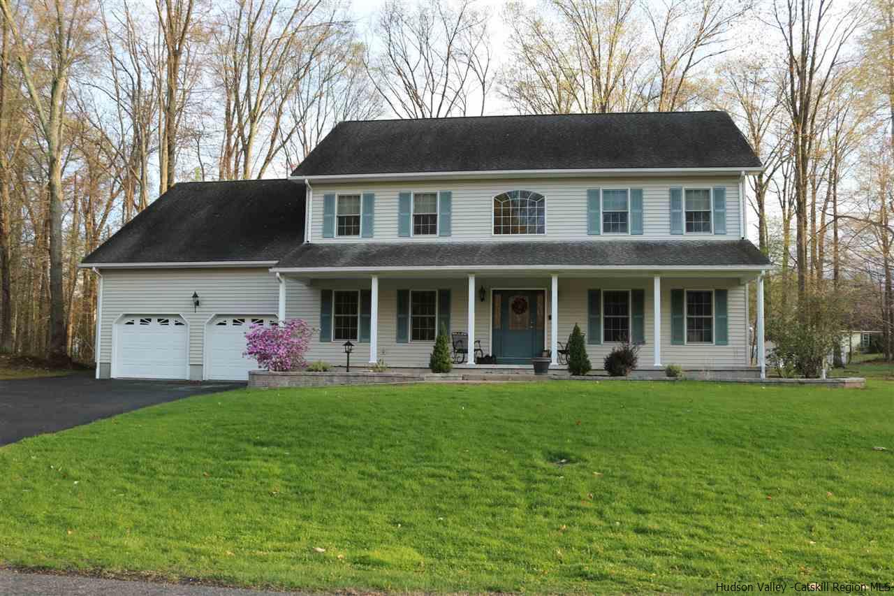 36 Canterbury Drive Saugerties NY 12477